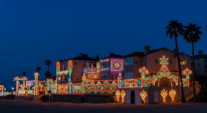 Read more about the article Professional Christmas Light Installation – Safe & Spectacular Holiday Displays